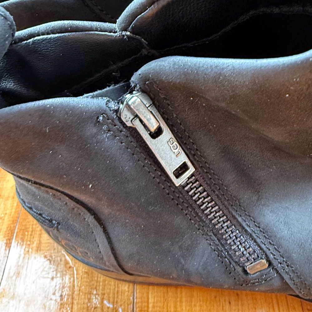 UGG Waterproof Black Ankle Booties with Zipper - Picture 3 of 6